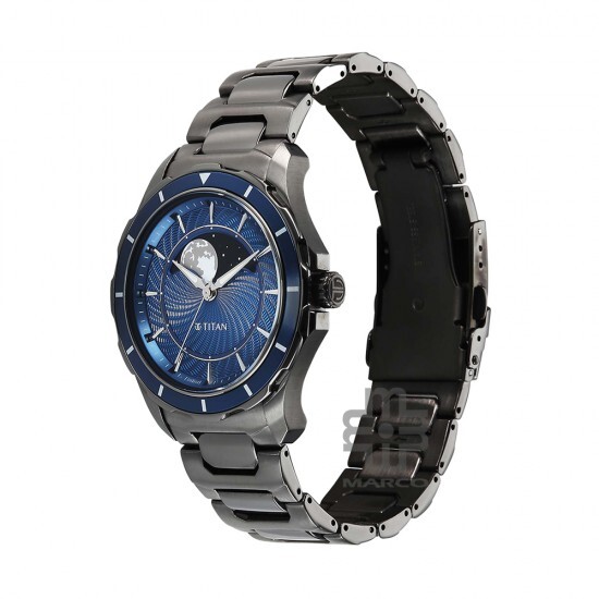 Titan Noor Collection 1688KM09 Blue Dial Stainless Steel Strap Men Watch