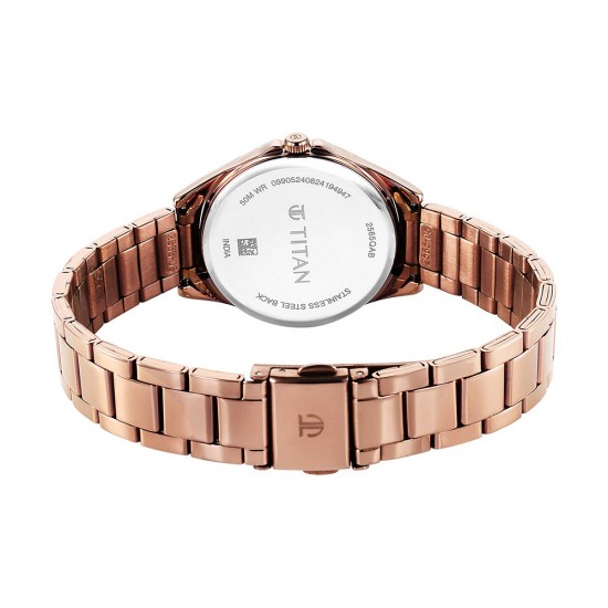 Titan Sparkle 2565QM01 Purple Dial Stainless Steel Strap Women's Watch Titan Sparkle 2565QM01 Purple Dial Stainless Steel Strap Women's Watch