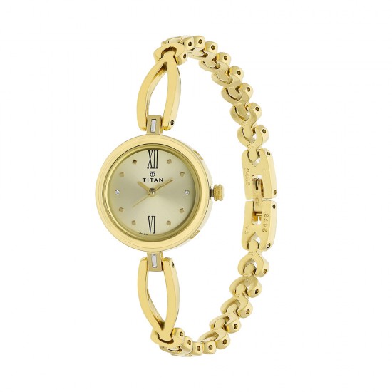 Titan Quartz 2601YM01 Champagne Dial Metal Strap Quartz Women's Watch Titan Quartz 2601YM01 Champagne Dial Metal Strap Quartz Women's Watch