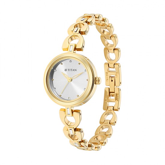 Titan Karishma 2601YM04 Silver Dial Metal Strap Quartz Women's Watch Titan Karishma 2601YM04 Silver Dial Metal Strap Quartz Women's Watch