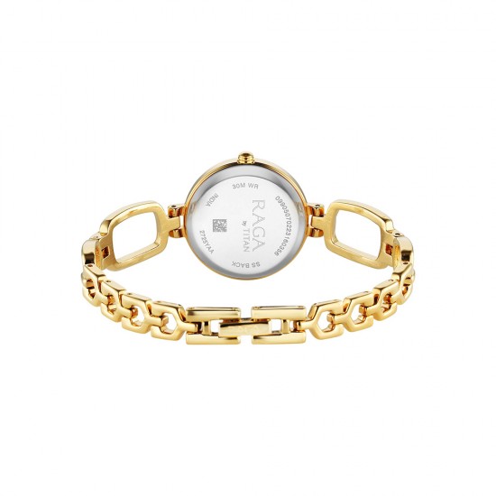 Titan Raga 2725YM01 Champagne Dial Metal Strap Quartz Women's Watch Titan Raga 2725YM01 Champagne Dial Metal Strap Quartz Women's Watch