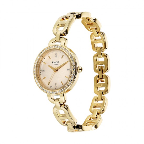 Titan Raga Showstopper 95305YM01 Silver Dial Metal Strap Quartz Women's Watch Titan Raga Showstopper 95305YM01 Silver Dial Metal Strap Quartz Women's Watch