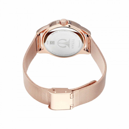 Titan Sparkle 9798WM03 Blue Dial Stainless Steel Strap Quartz Women Watch Titan Sparkle 9798WM03 Blue Dial Stainless Steel Strap Quartz Women Watch