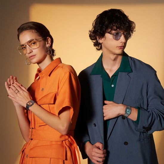 Casio Vintage AQ-800ECGG-4A Gray Stainless Steel Band Women / Men / Unisex Watch Casio Vintage AQ-800ECGG-4A Gray Stainless Steel Band Women / Men / Unisex Watch