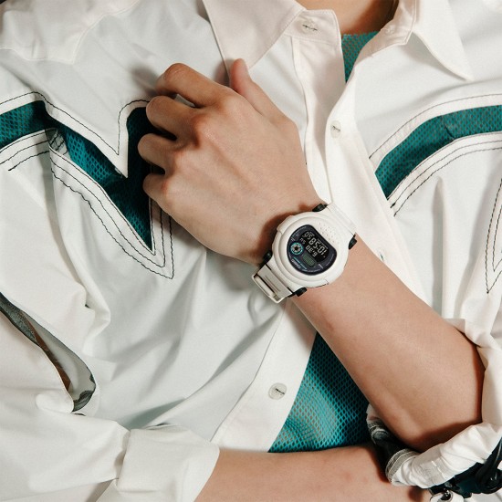 Casio G-Shock Sci-Fi World Series G-B001SF-7 White Resin Band Men Sport Watch