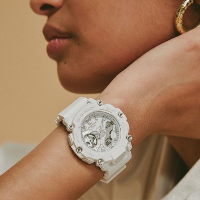 Casio G-Shock Women GMA-S2200M-7A White Resin Band Sports Watch