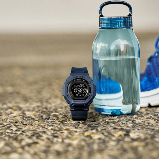 Casio G-Shock Women G-Squad GMD-B300-2 Navy Bio-Based Resin Band Sports Watch