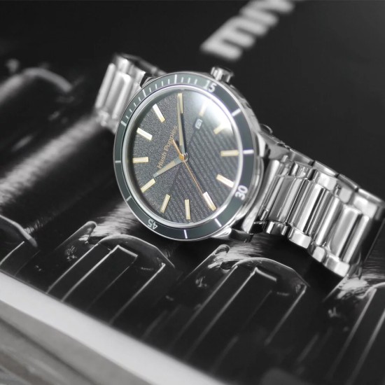 Hush Puppies Orbz HP.3877M.1502 Silver Stainless Steel Band Men Watch